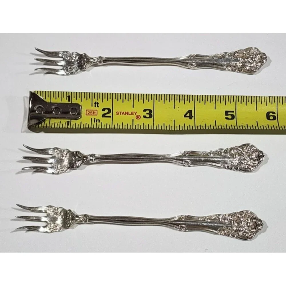 Wm Rogers set wm